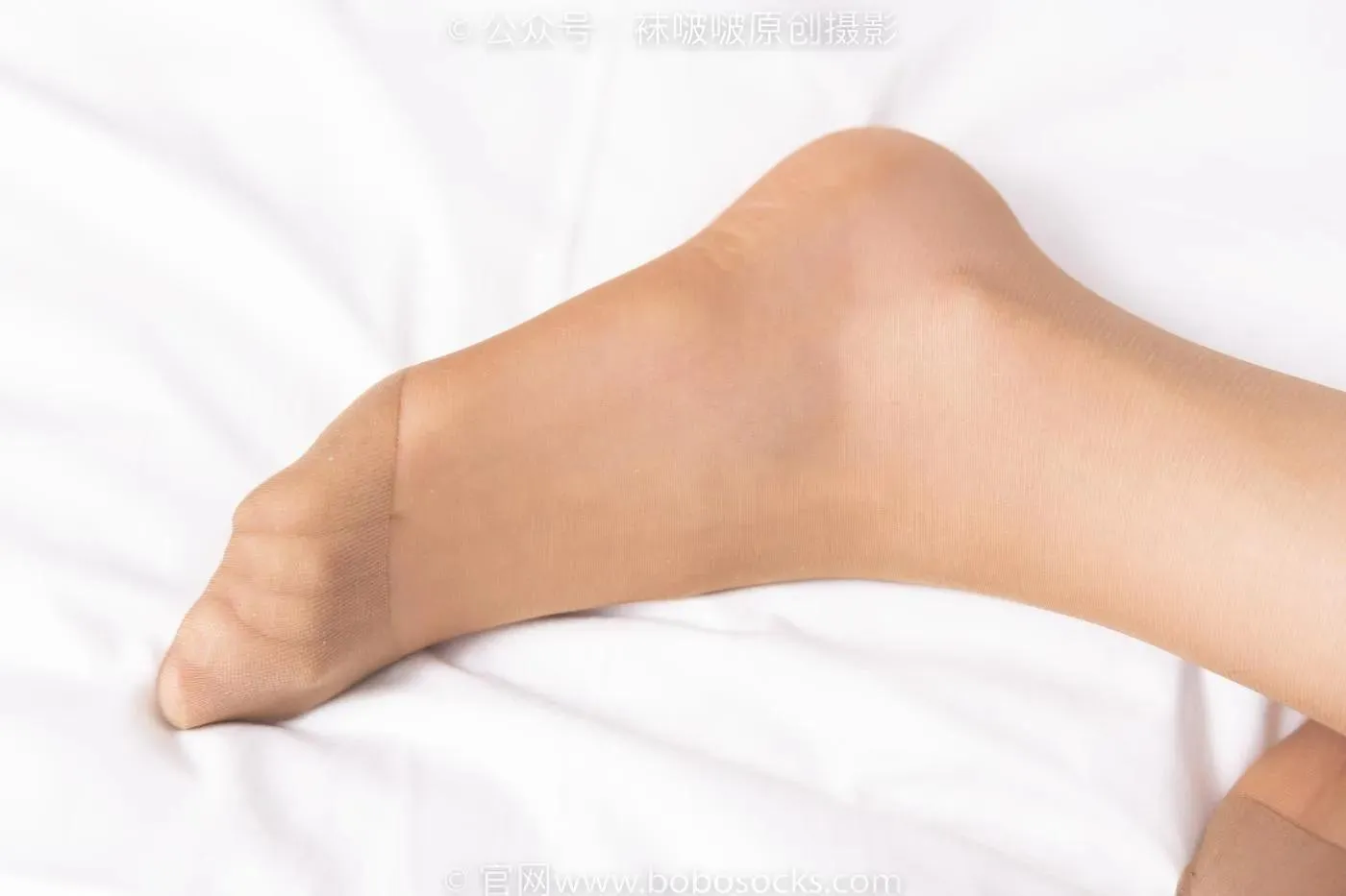 [BoBoSocks袜啵啵]NO.171 小甜豆-高跟鞋、板鞋、咖啡丝、女仆装 [147P]插图7